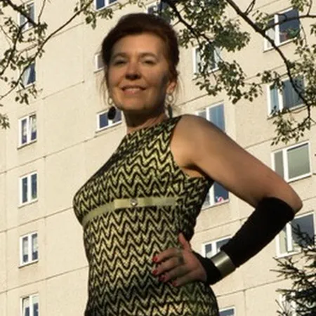 Hana Delfy prowadząca szkolenie Moc Wyobraźni – „Bóg przebrany za Ciebie” wg Neville’a Goddarda